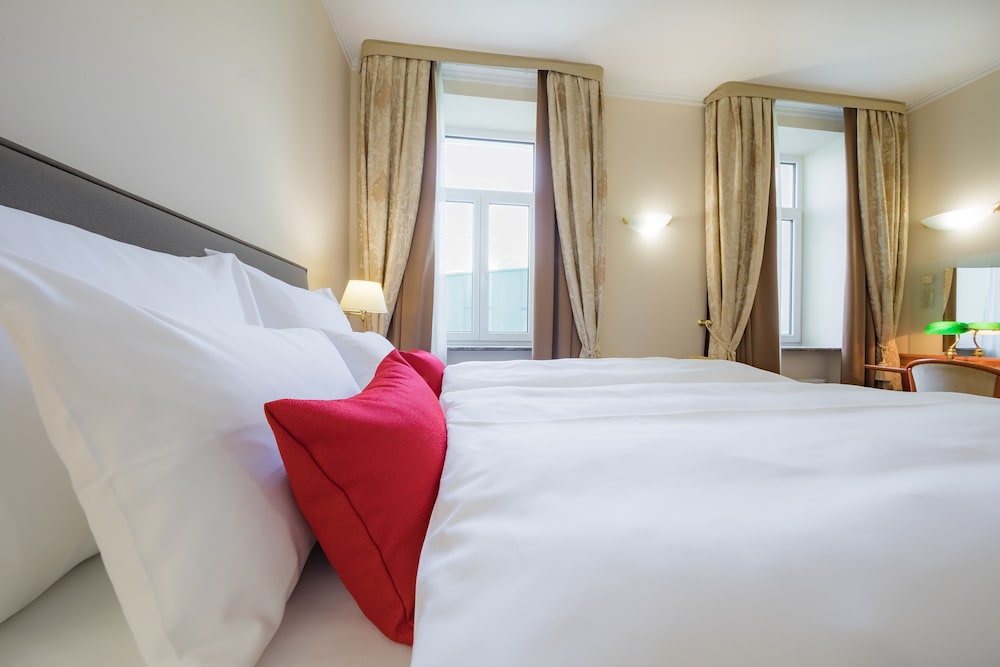Grand Hotel Union Eurostars (ex Grand Hotel Union) 23/81