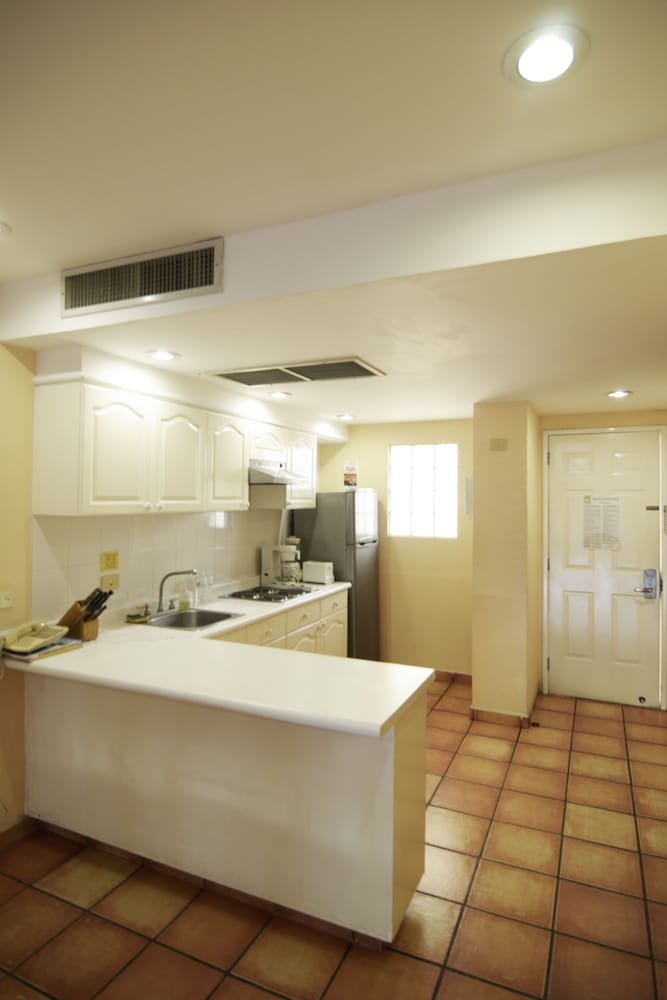 Hotel And Suites Las Palmas Los Cabos 5/68