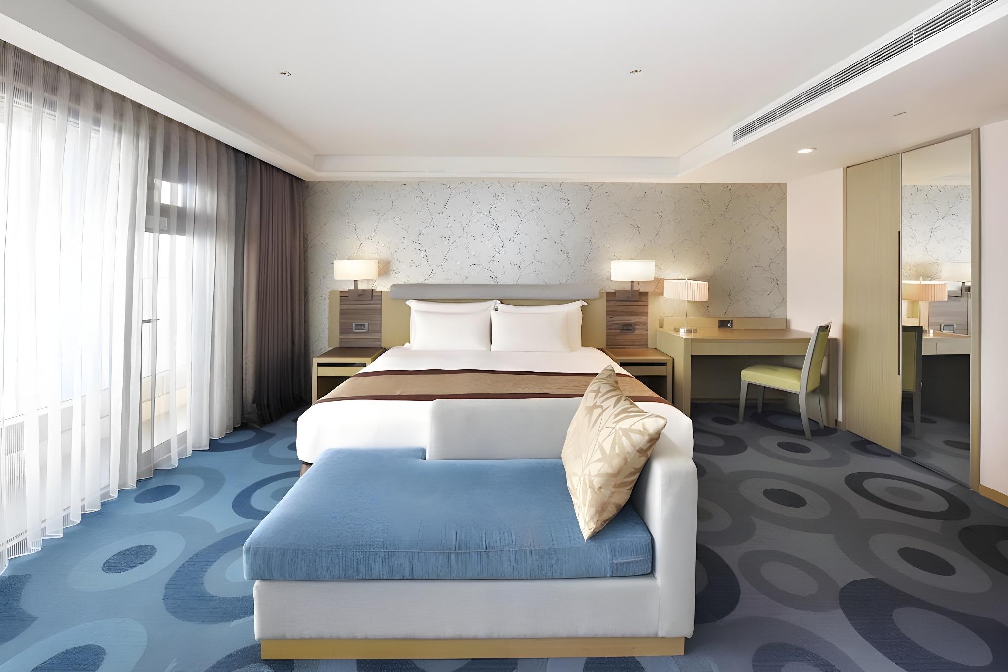 Superior, Harbour View, Executive Level