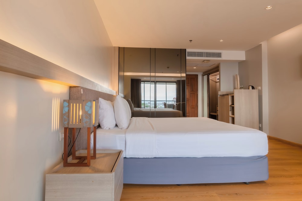 Sandy Spring Hotel 25/71
