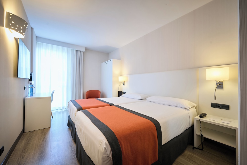 Catalonia Bristol Hotel 14/60