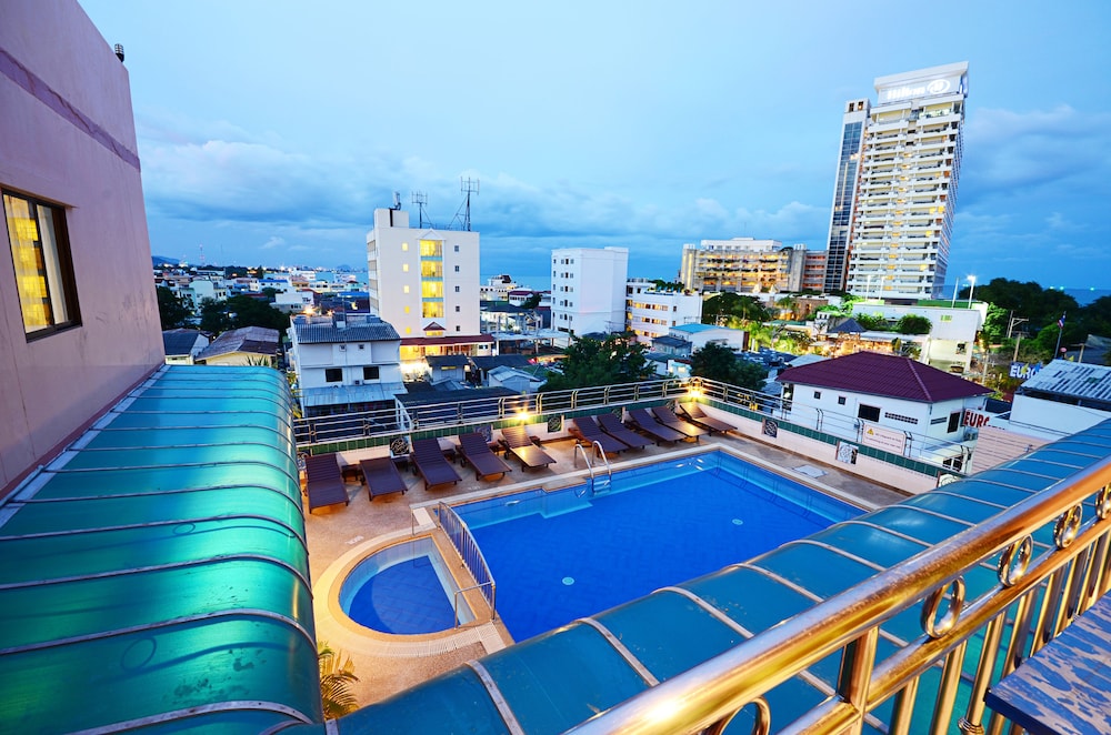 Thipurai City Hotel photo1
