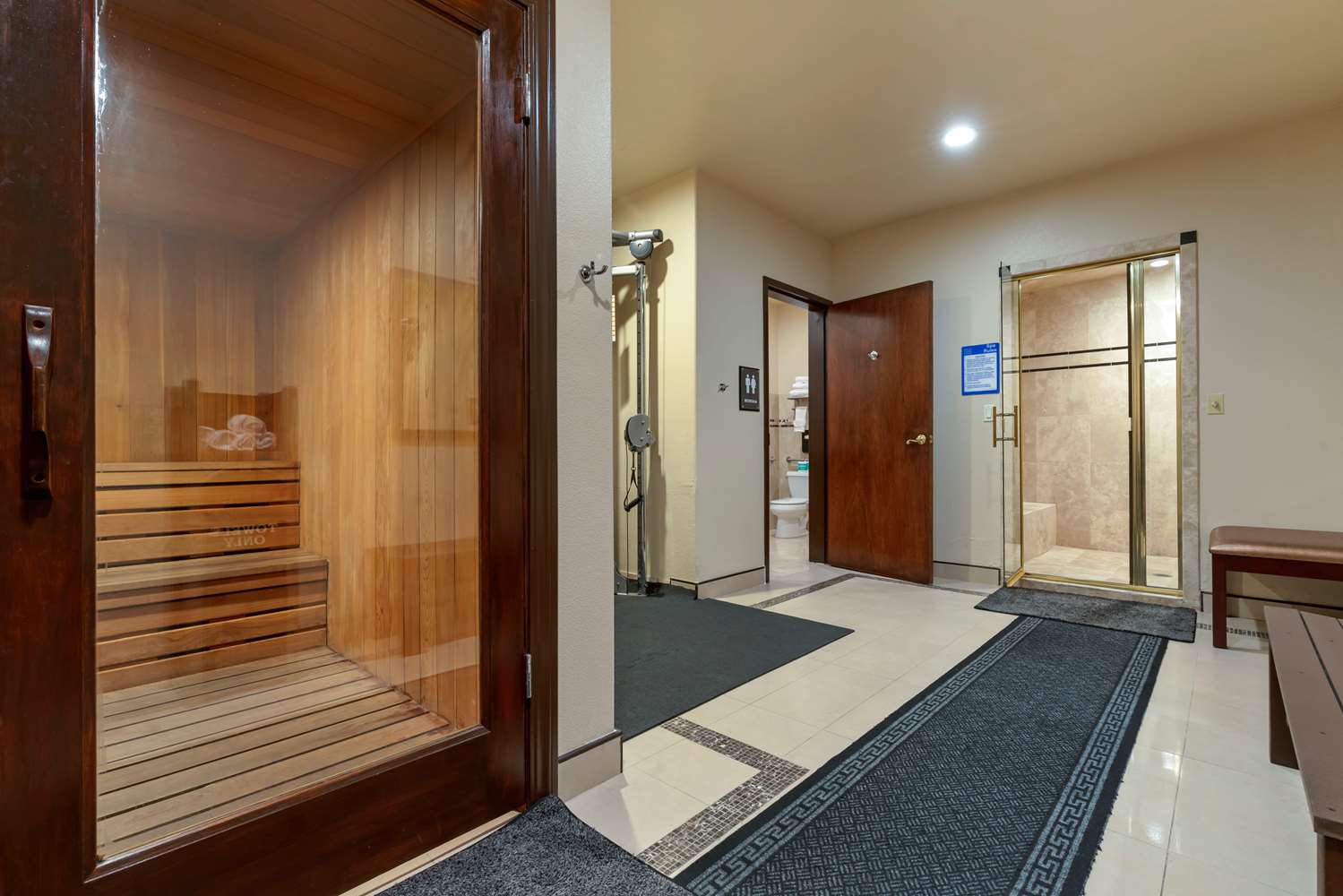 Best Western Plus Brookside Inn 28/62