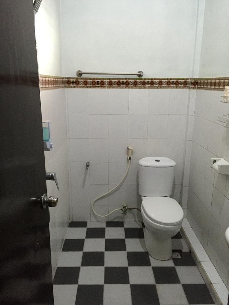 Pondok DenAyu Homestay 48/50