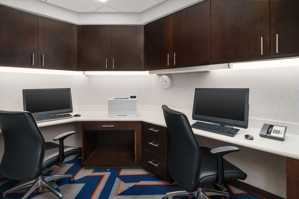 Hampton Inn Suites West Sacramento 59/62