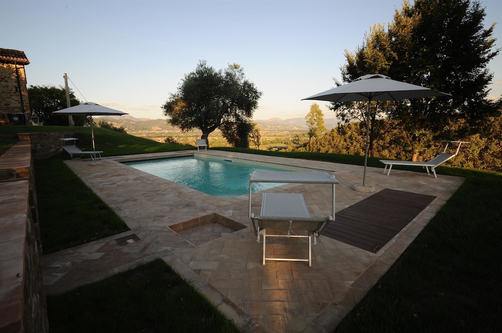Azienda Agraria Montelujano 34/35