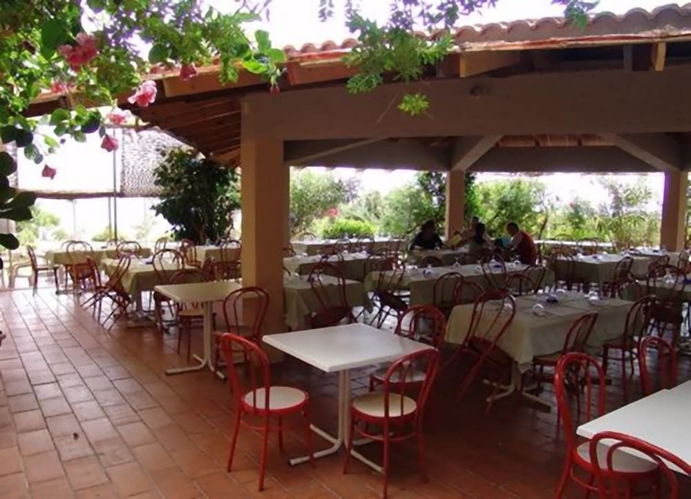 Villaggio Porto Corallo 26/50