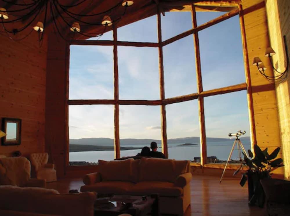 Blanca Patagonia Boutique Inn and Cabins 44/66