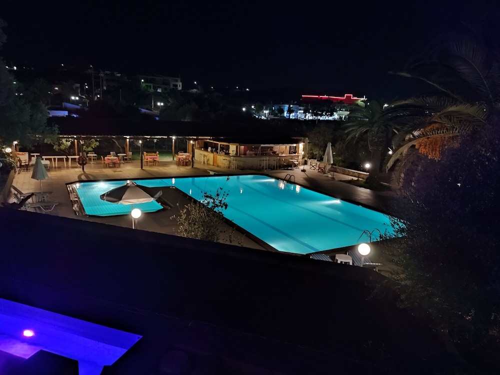 Kyriaki Hotel 41/64