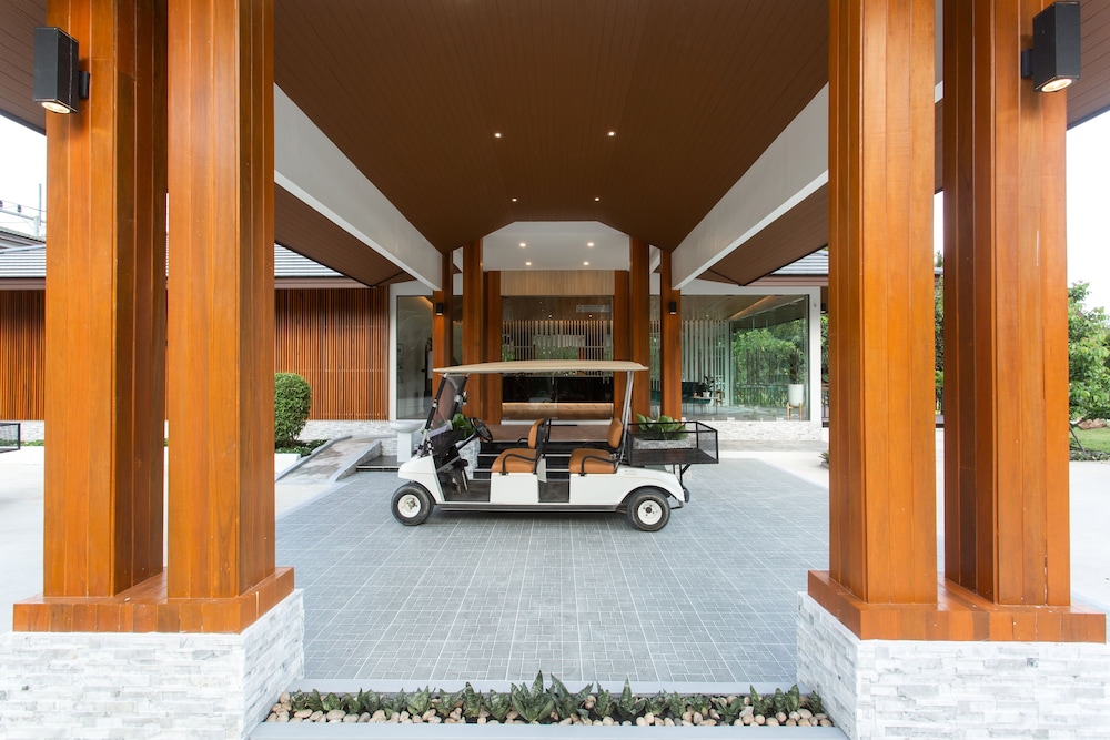 The Canale Samui Resort 40/50