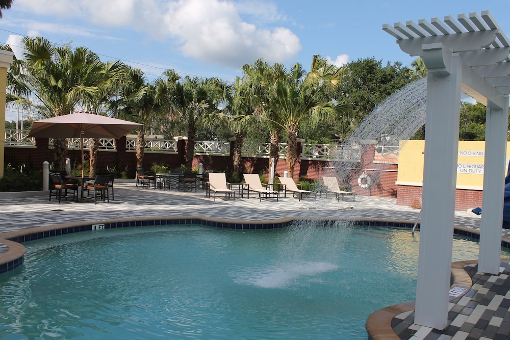 Courtyard By Marriott Deland Historic Downtown 3/47