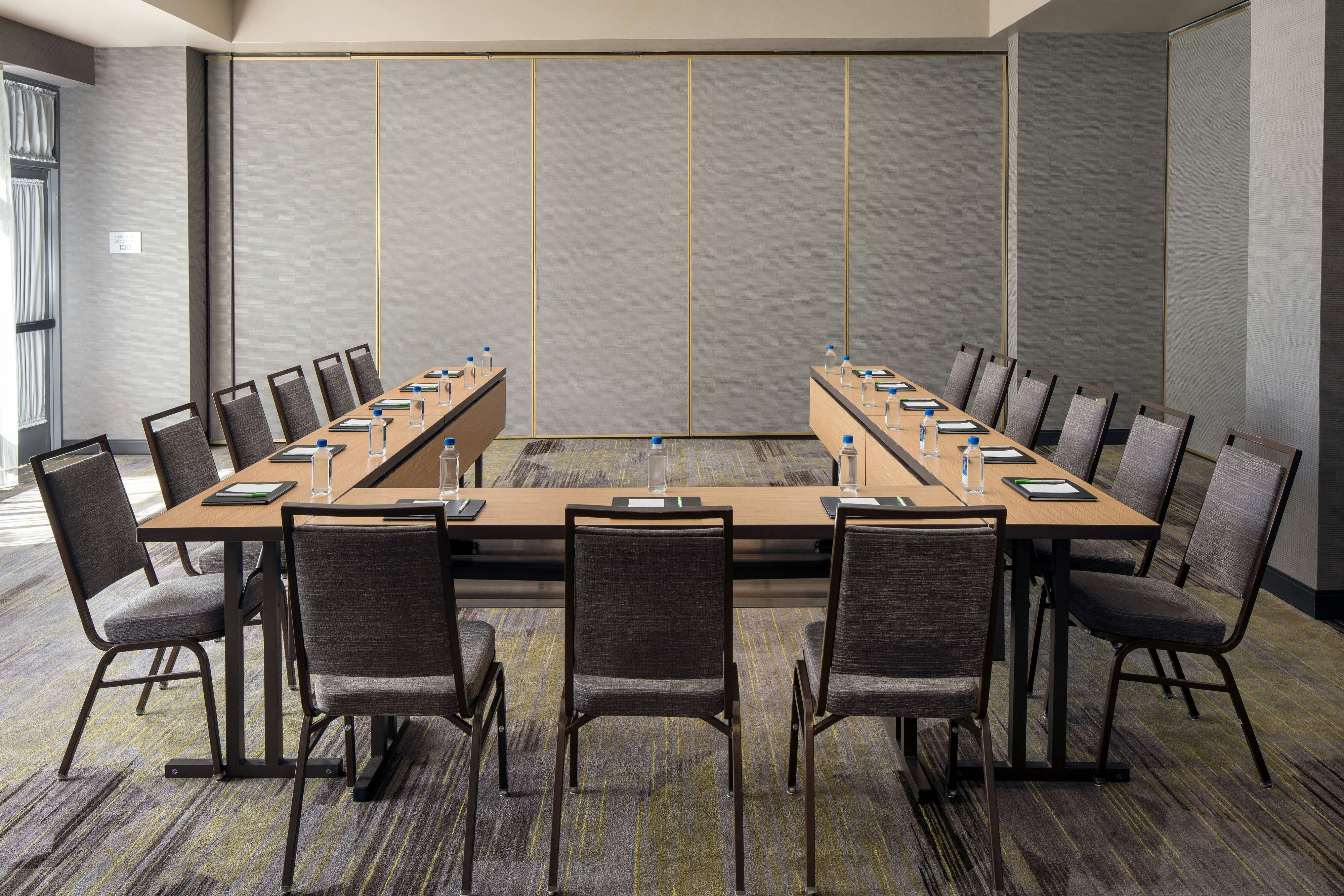 Courtyard By Marriott Richmond Berkeley 16/18