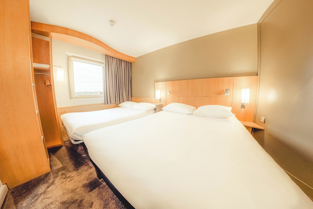 Ibis London Luton Airport 17/49