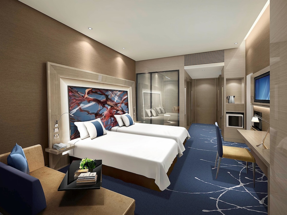 Novotel Ningbo East 16/76