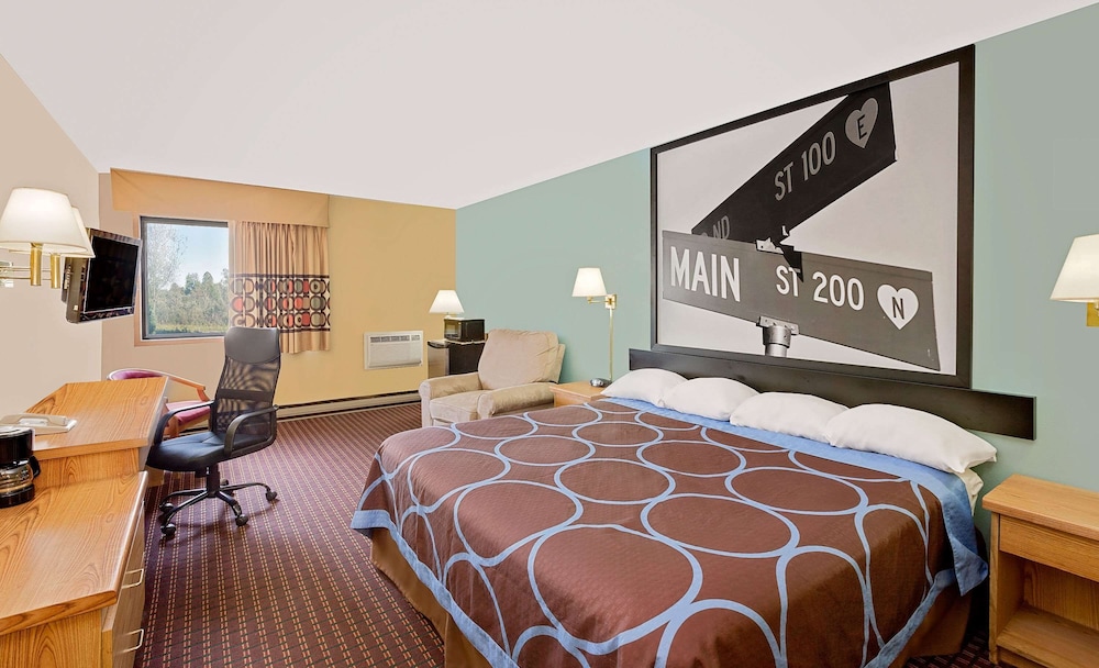 Super 8 by Wyndham Valentine NE 28/63