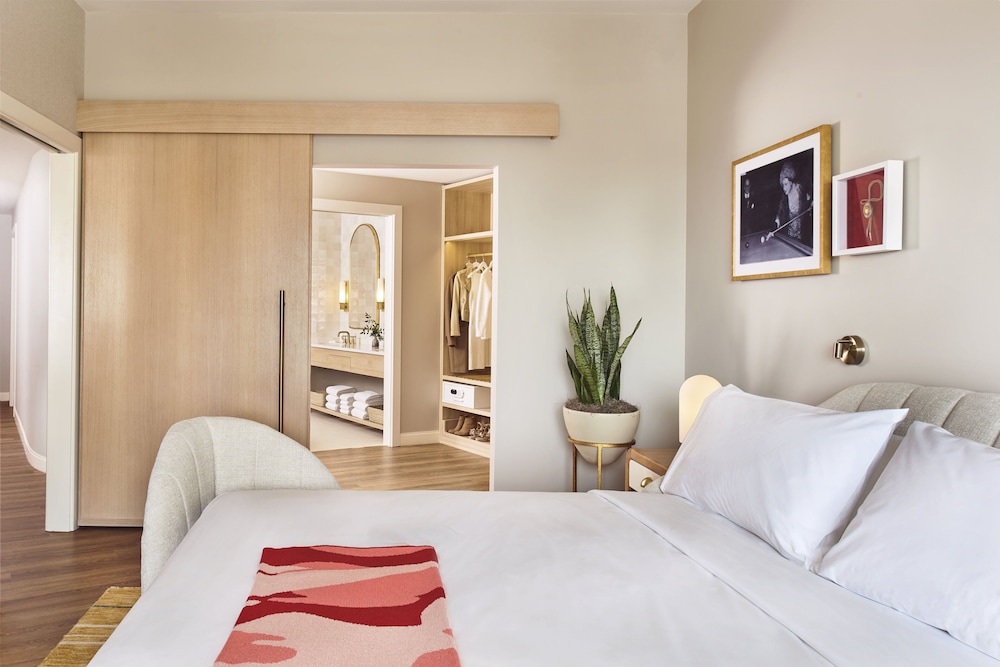 Virgin Hotels Dallas 26/80