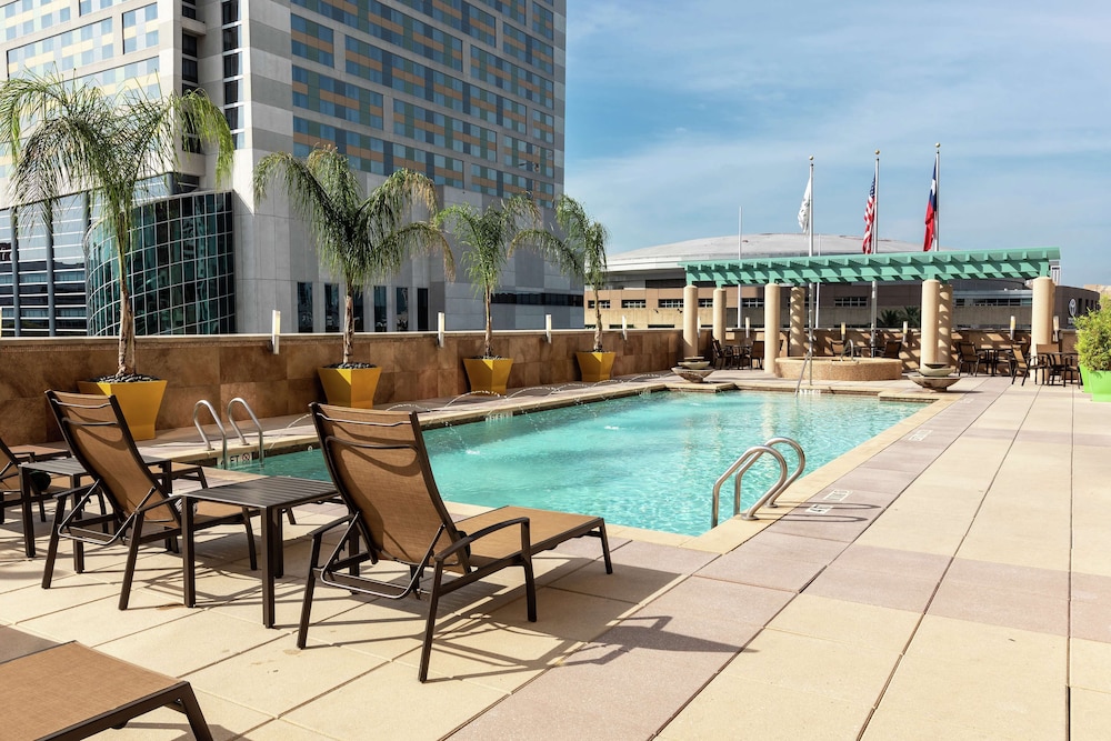 Embassy Suites by Hilton Houston Downtown 7/71