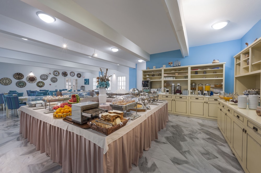 Narges Hotel 44/50