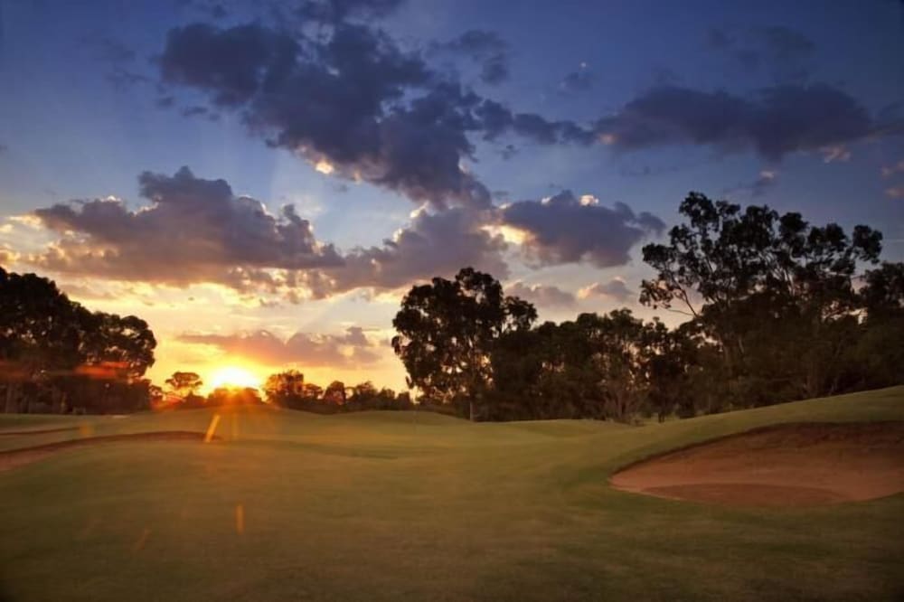 Yarrawonga Mulwala Golf Club Resort 81/86