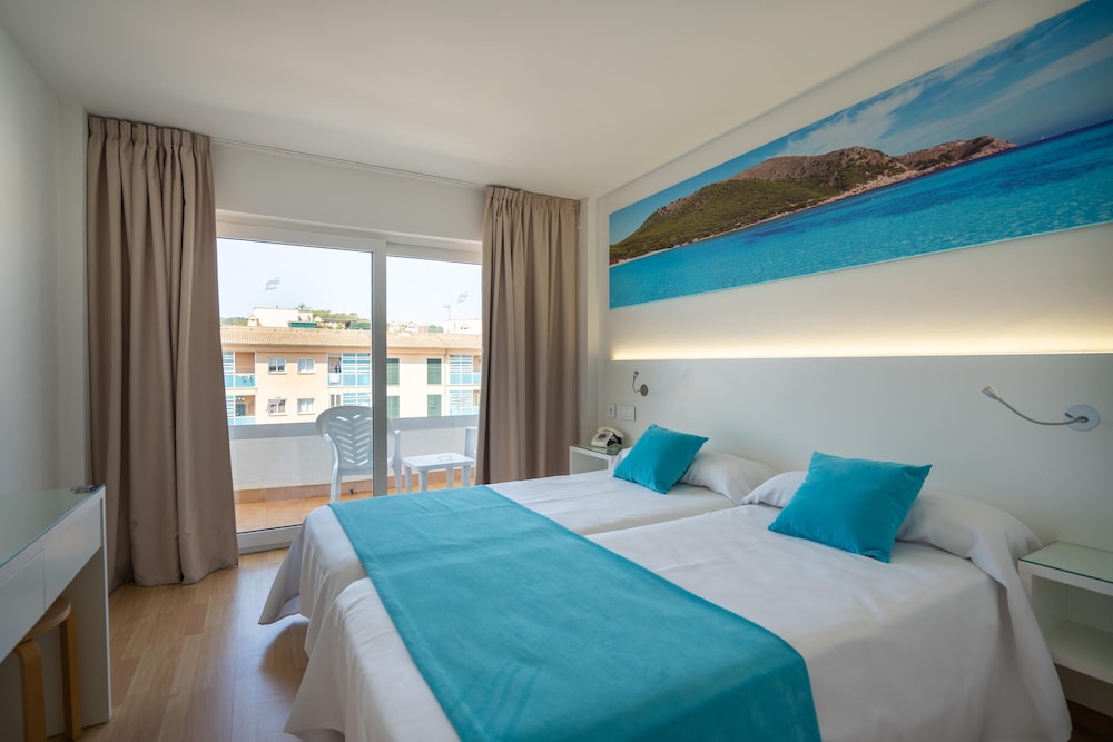 Standard, Single, Twin Beds, City View