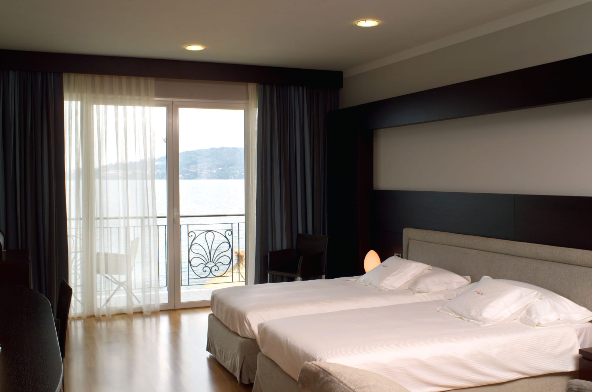 Superior, Triple, 1 Double and 1 Single Bed, Lake View