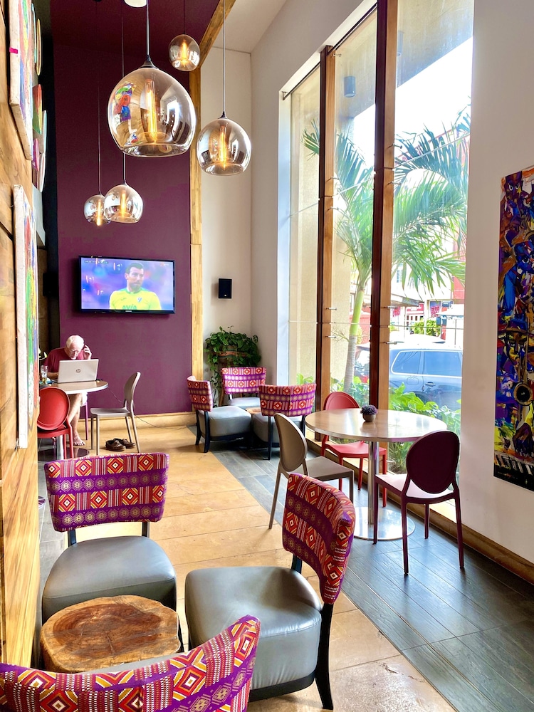 Roots Hotel Apartment 38/57