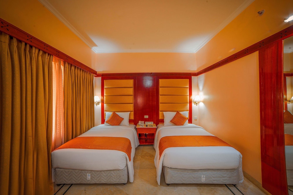 HOTEL RAJ PARK(FORMELY -RAMADA RAJ PARK INN) 20/63