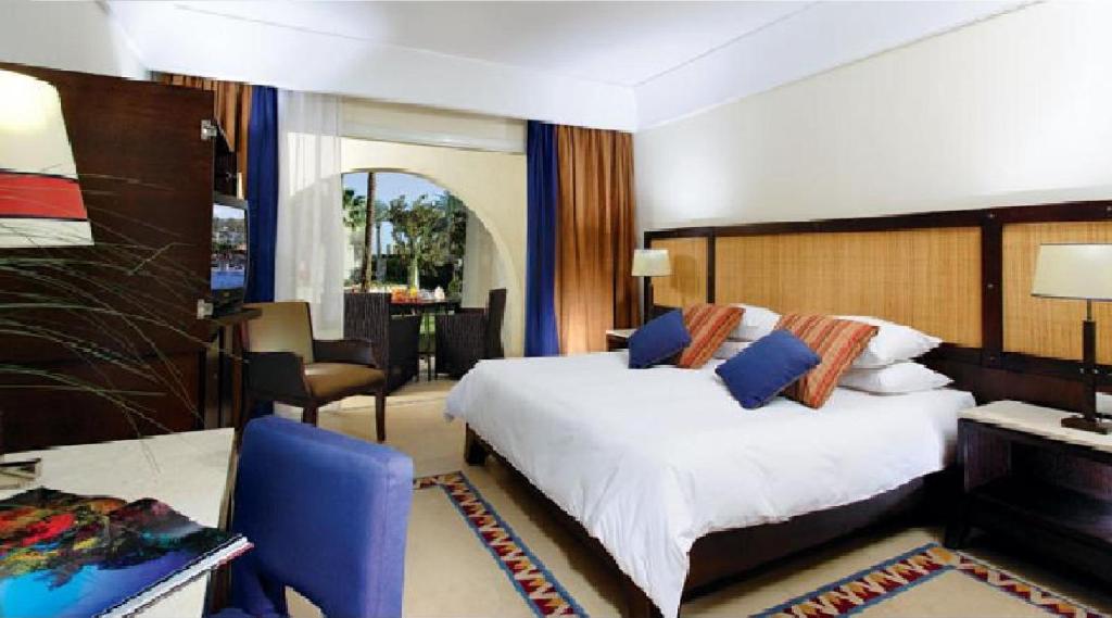 Room at GRAND ROTANA RESORT AND SPA, SHARM EL SHEIKH