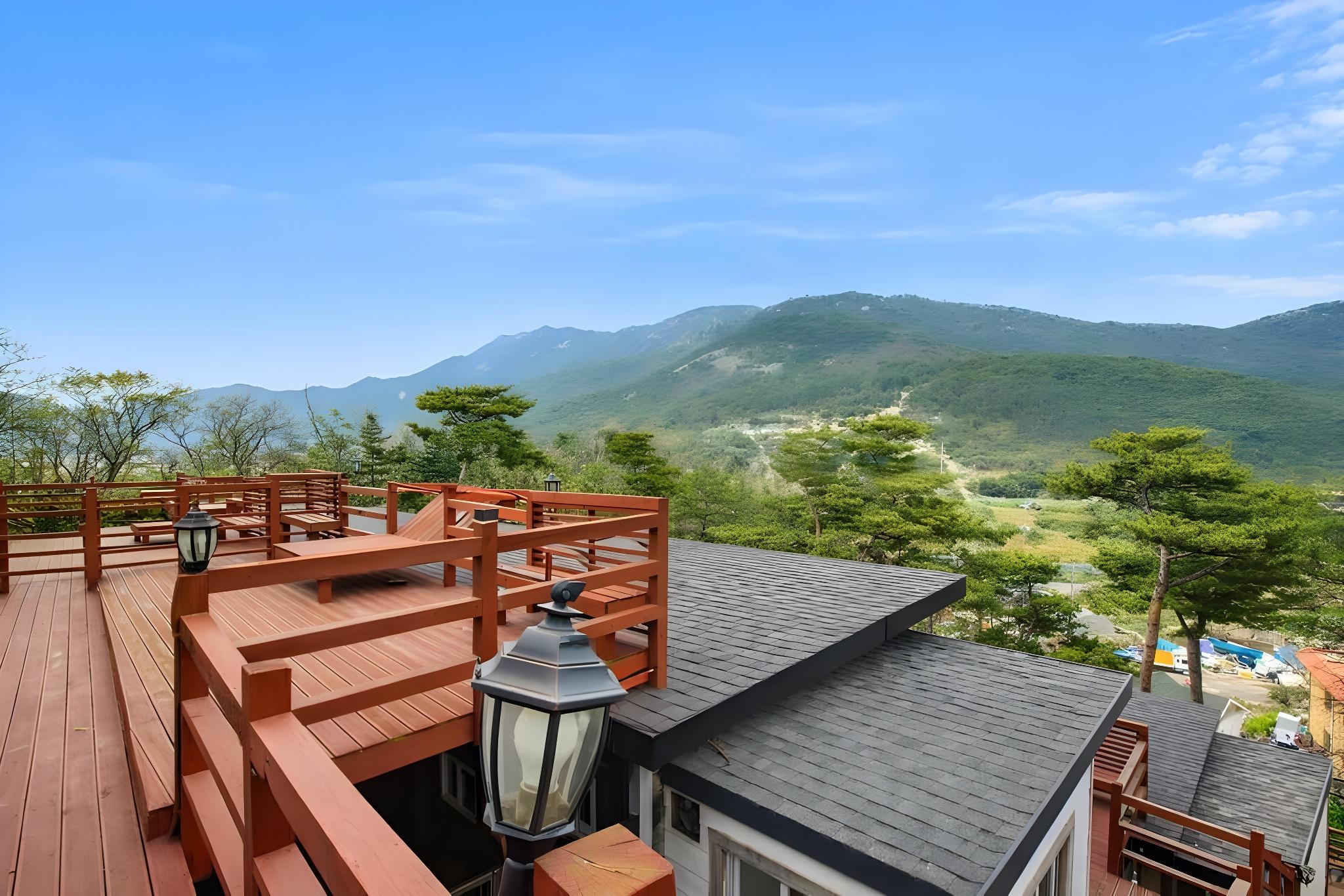 Ganghwa Hill Story Pension 25/27