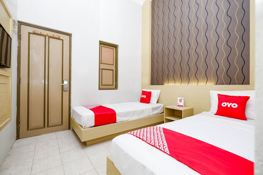 OYO 2436 Hotel Kencana 10/52