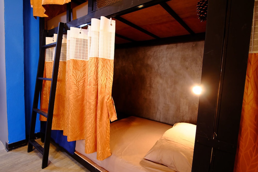 Nap Corner Hostel 12/18