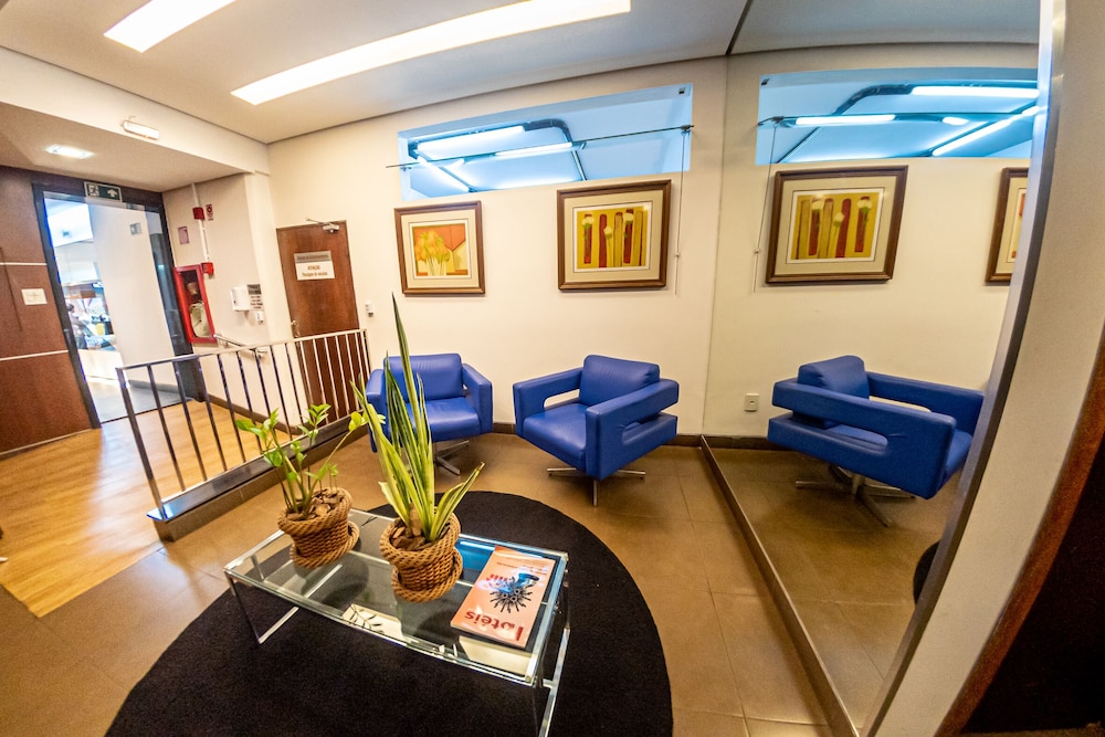 SERRANO RESIDENCIAL HOTEL 42/54