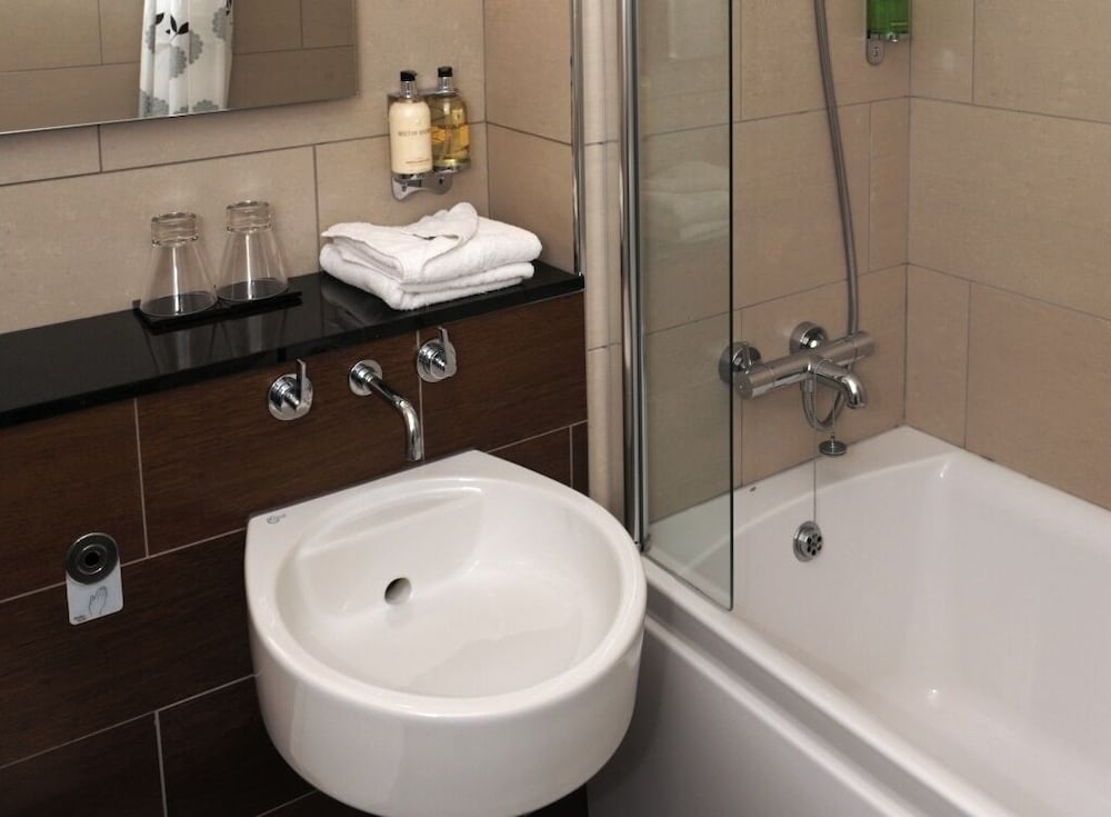 Stirling Court Hotel 11/63