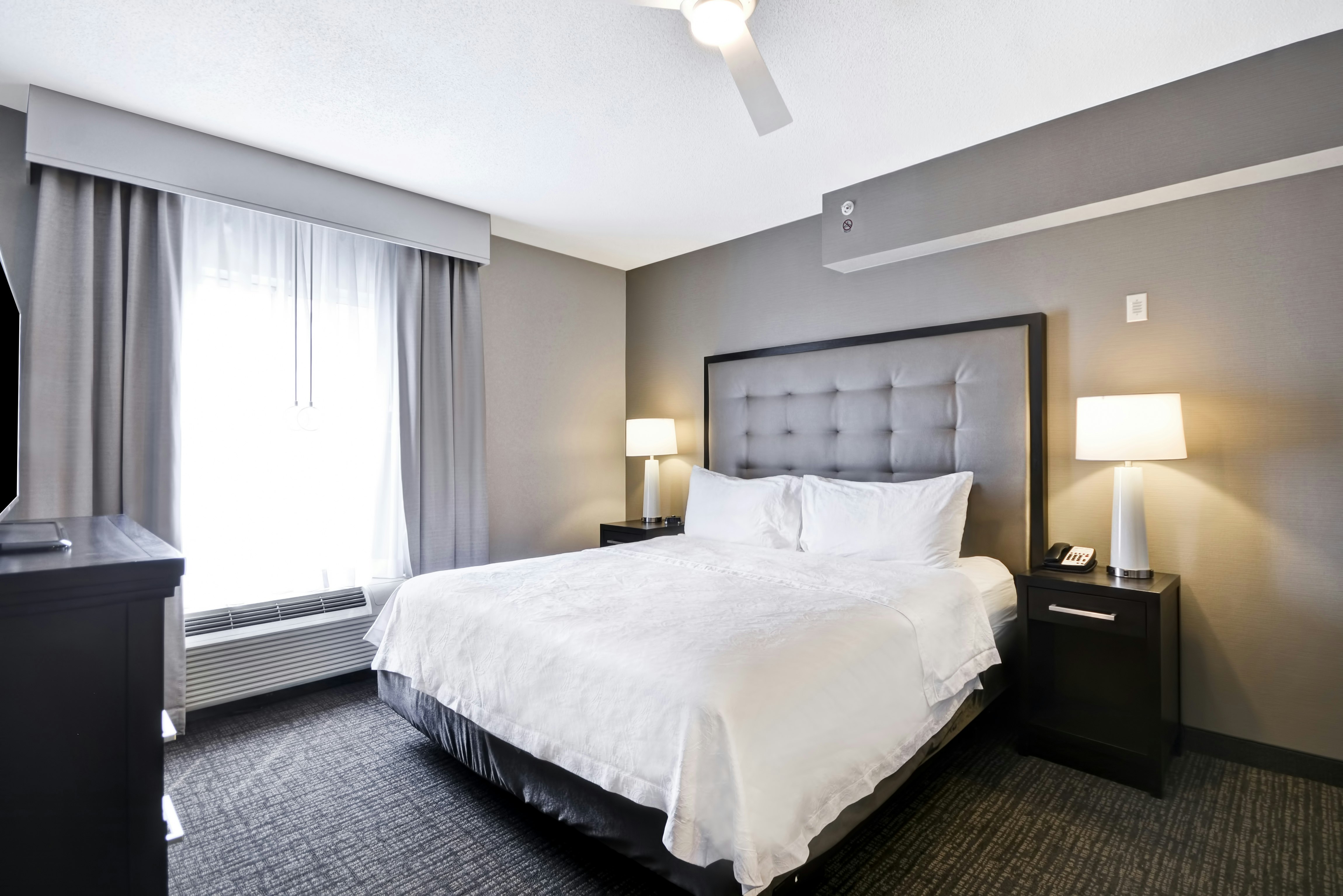 Room, 1 King or 2 Queen Beds, 2 Bathrooms, Accessible