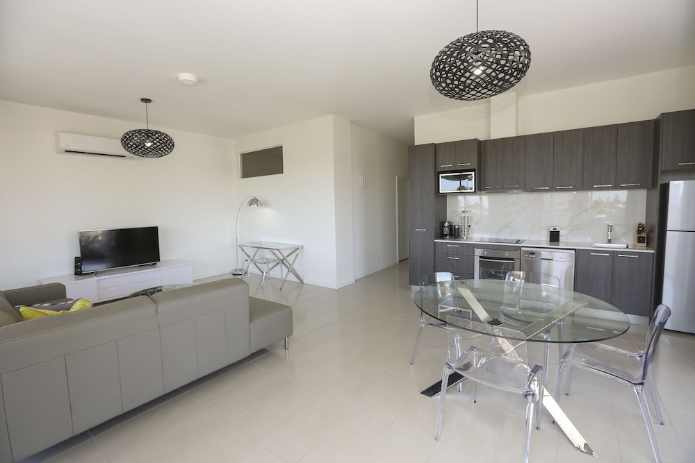 Indulge CBD Apartments 40/50