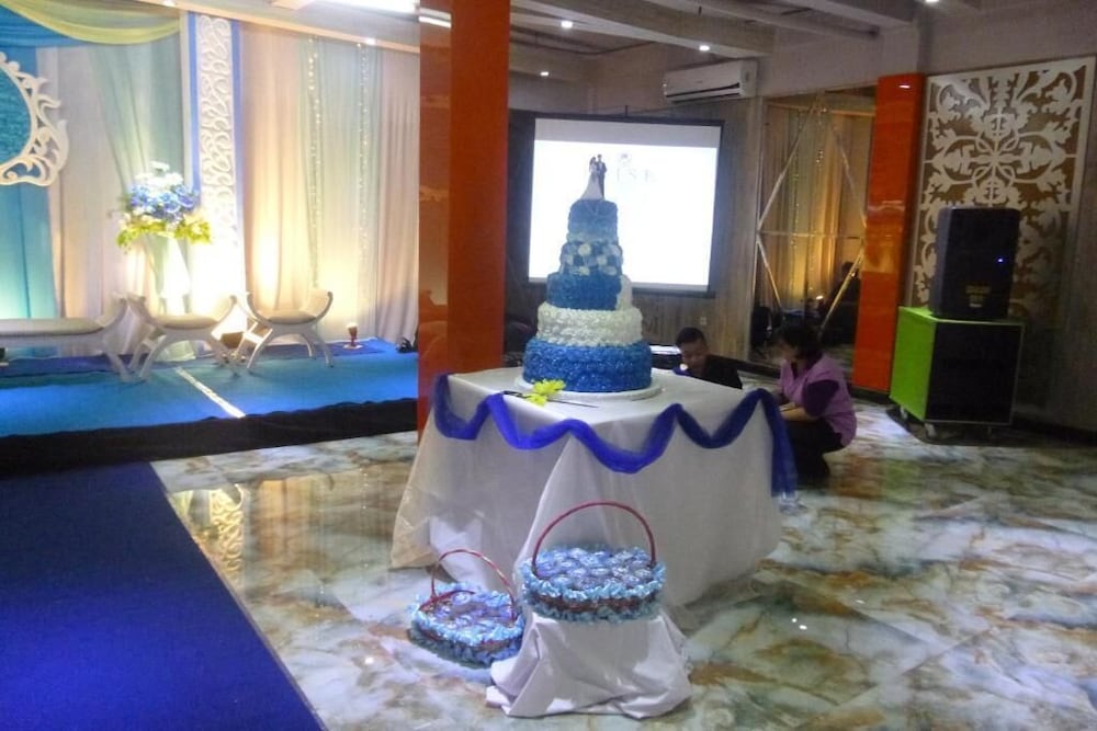 Hotel New Puri Garden Bandara Semarang 22/44