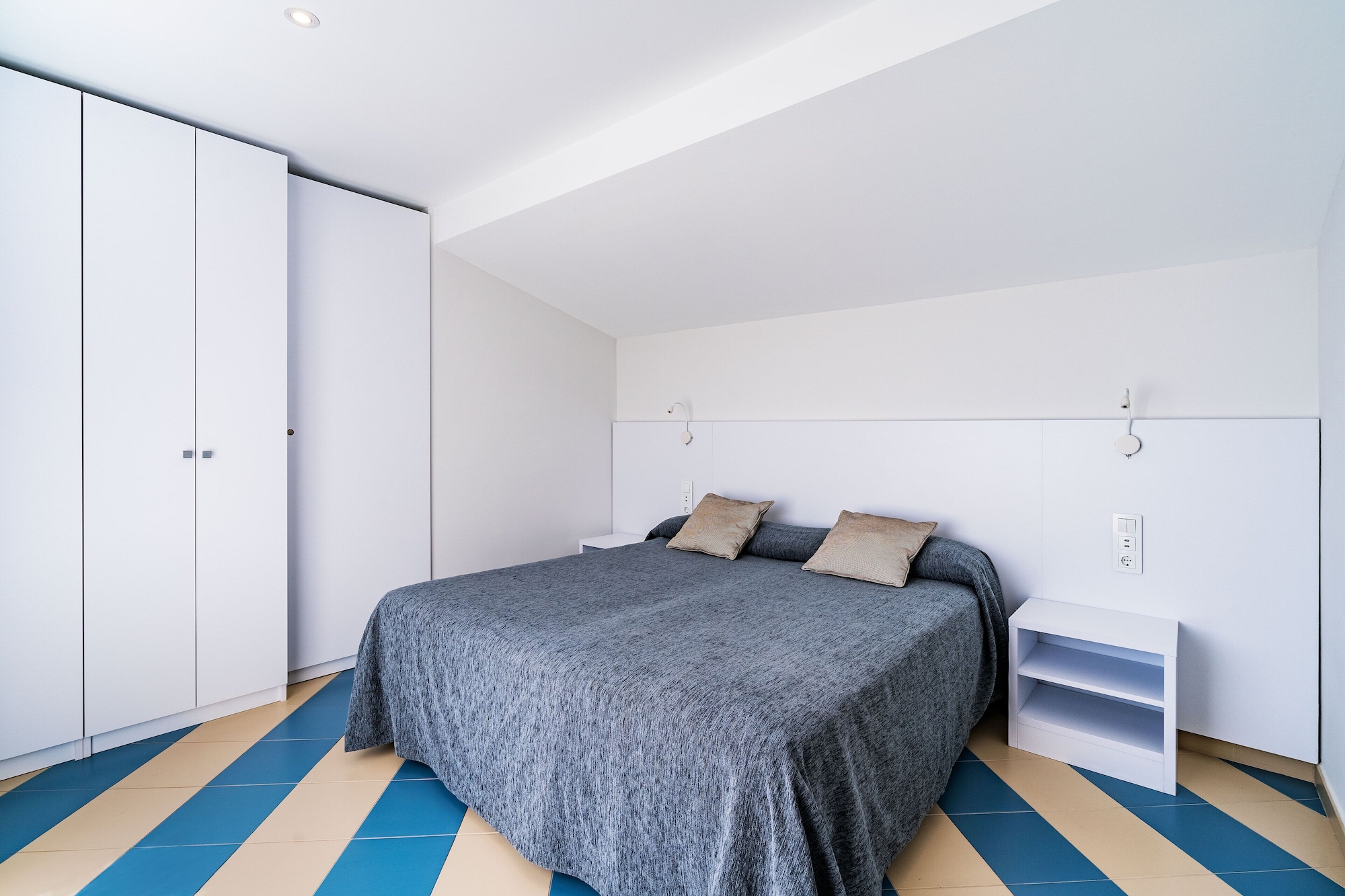 1 BEDROOM, SUPERIOR, APARTMENT, CITY VIEW, KITCHEN