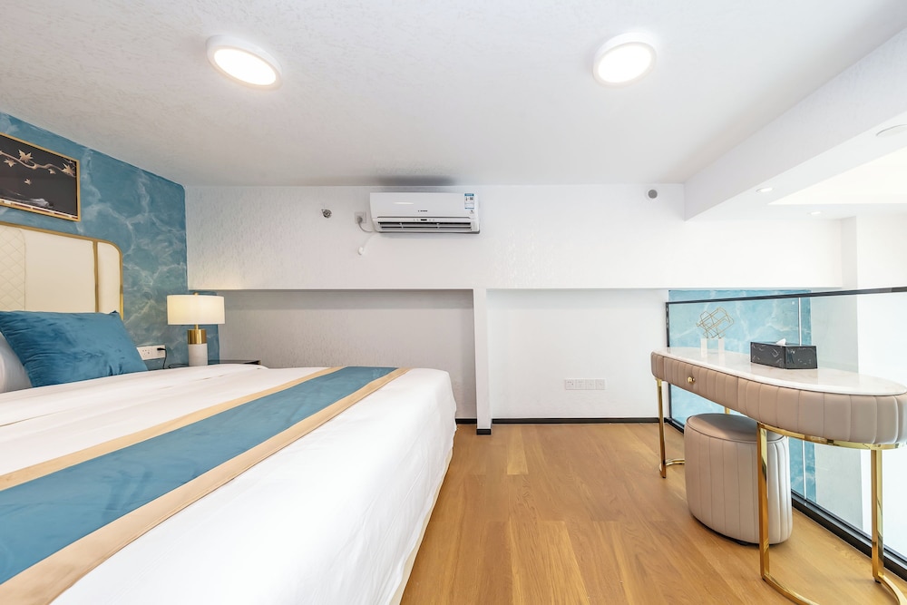 Huaqiang North Executive Apartment 4/20