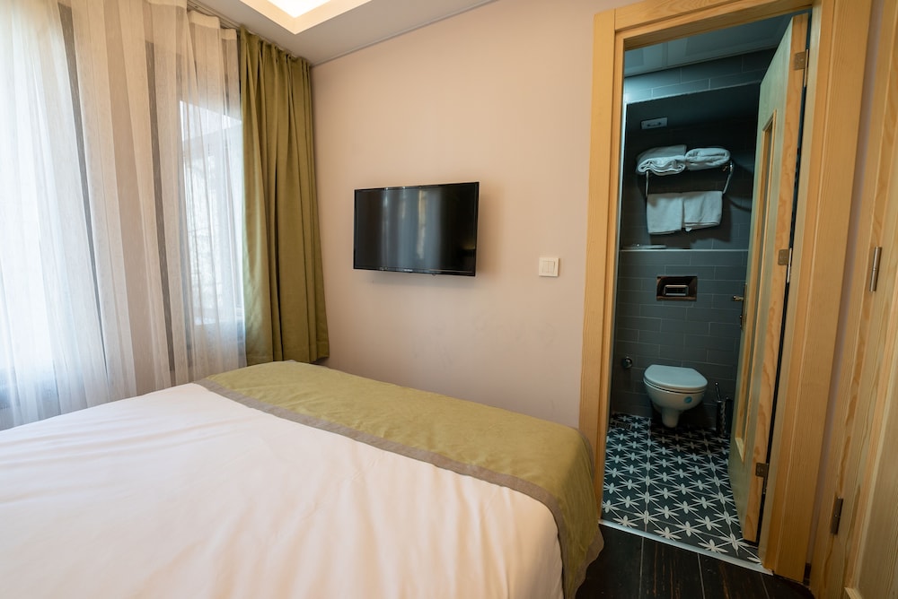 BEST HOTEL KADIKOY 14/30