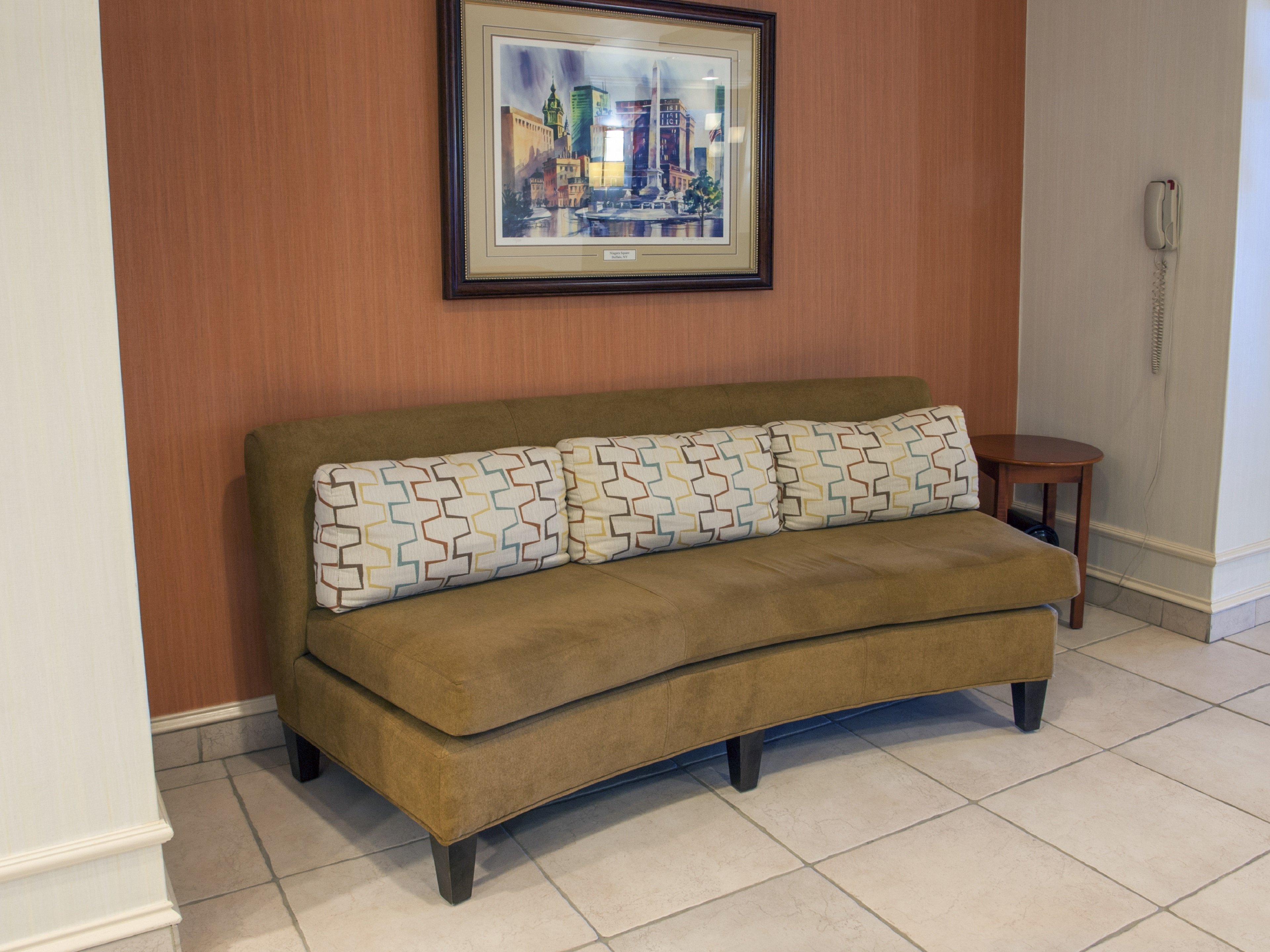 Holiday Inn Express Hotel Suites Buffalo Airport 7/58