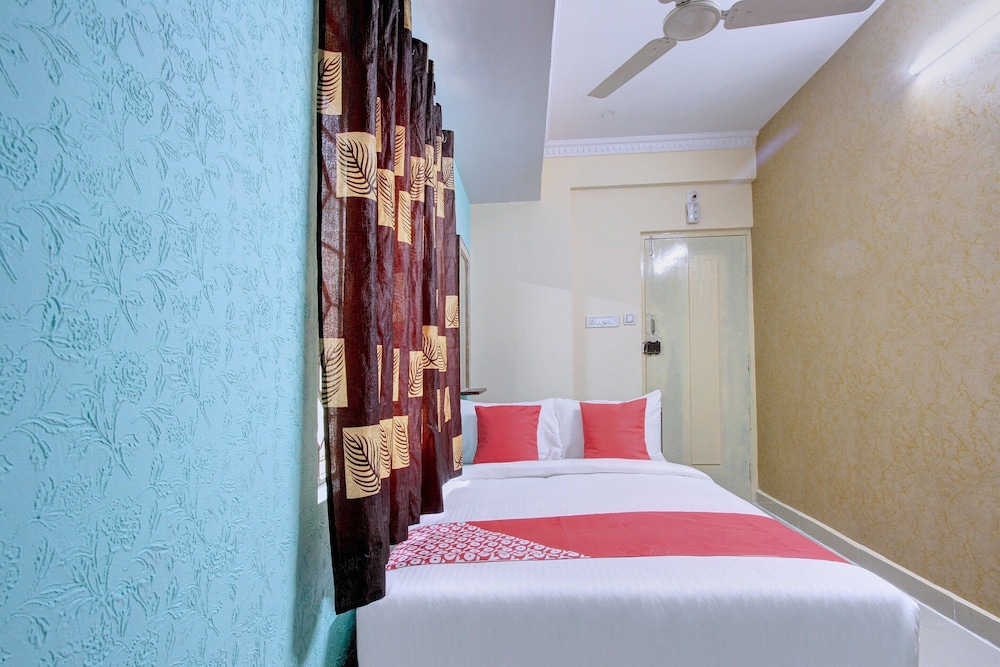 Oyo 24259 Hotel Blue Inn 23/35