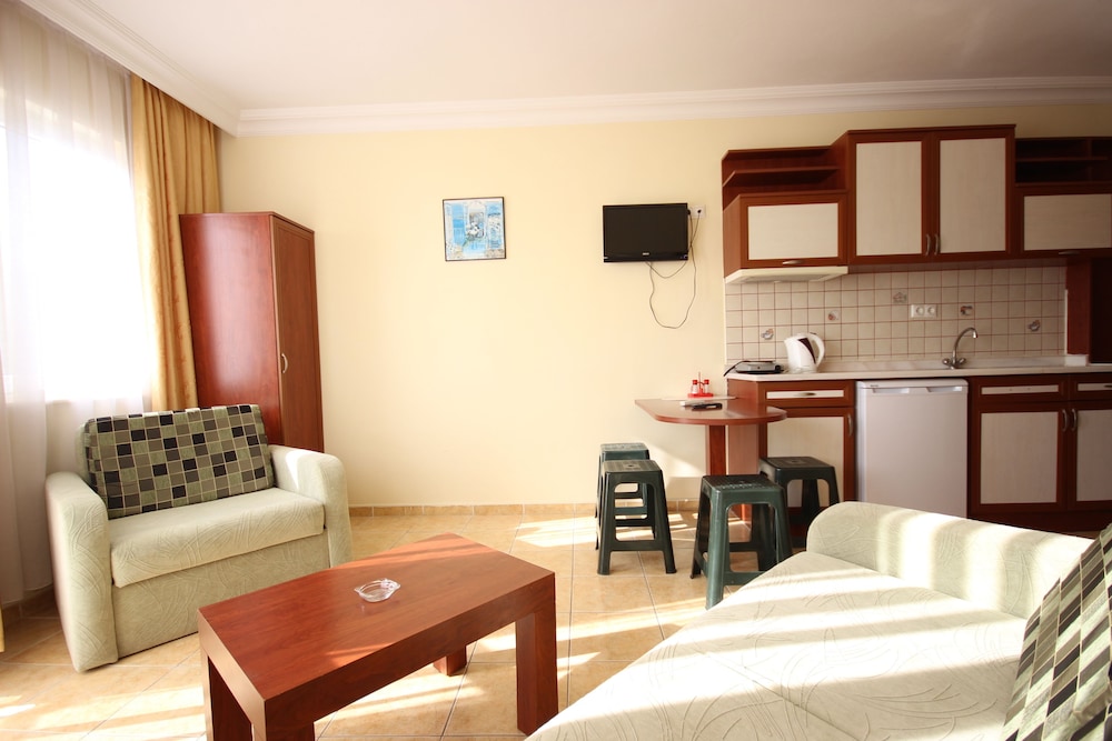 MINTA APART HOTEL 28/57