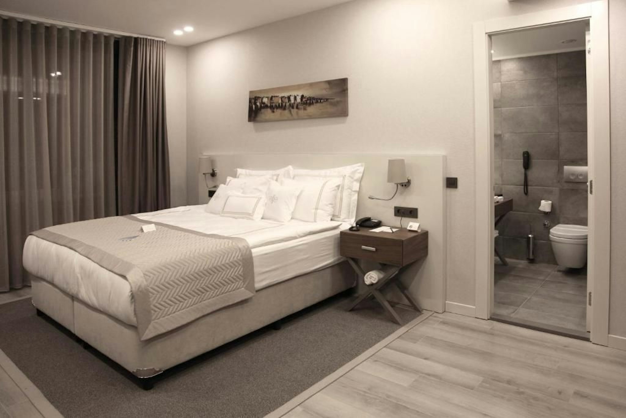 Casa Bianca Hotel 24/77