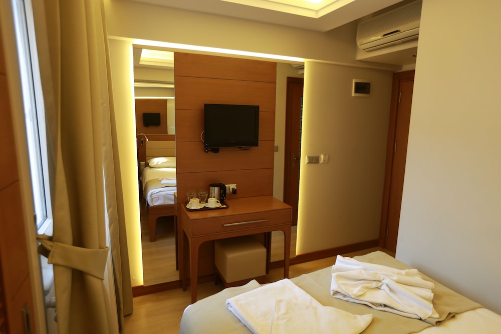 Sirkeci Park Hotel 21/68