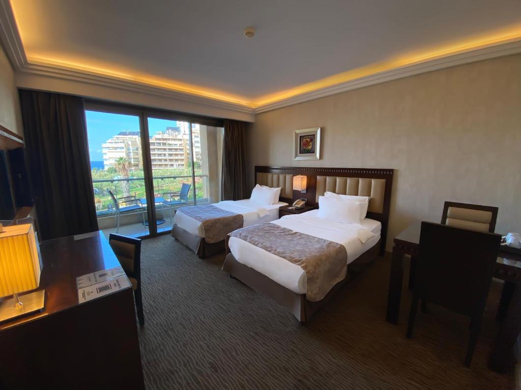 Lancaster Suites Raouche 20/38