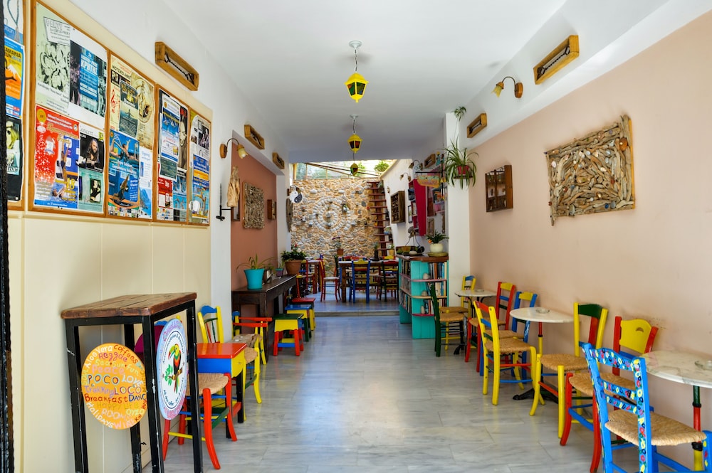 Poco Loco Hotel 40/50