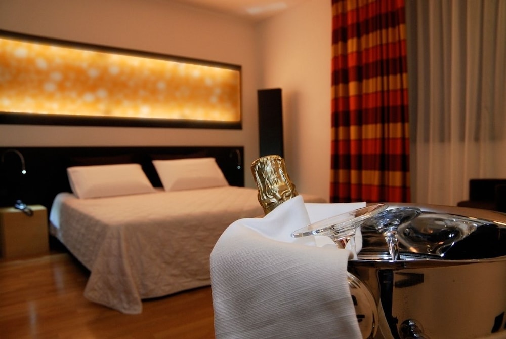 Sanlu Hotel 24/53