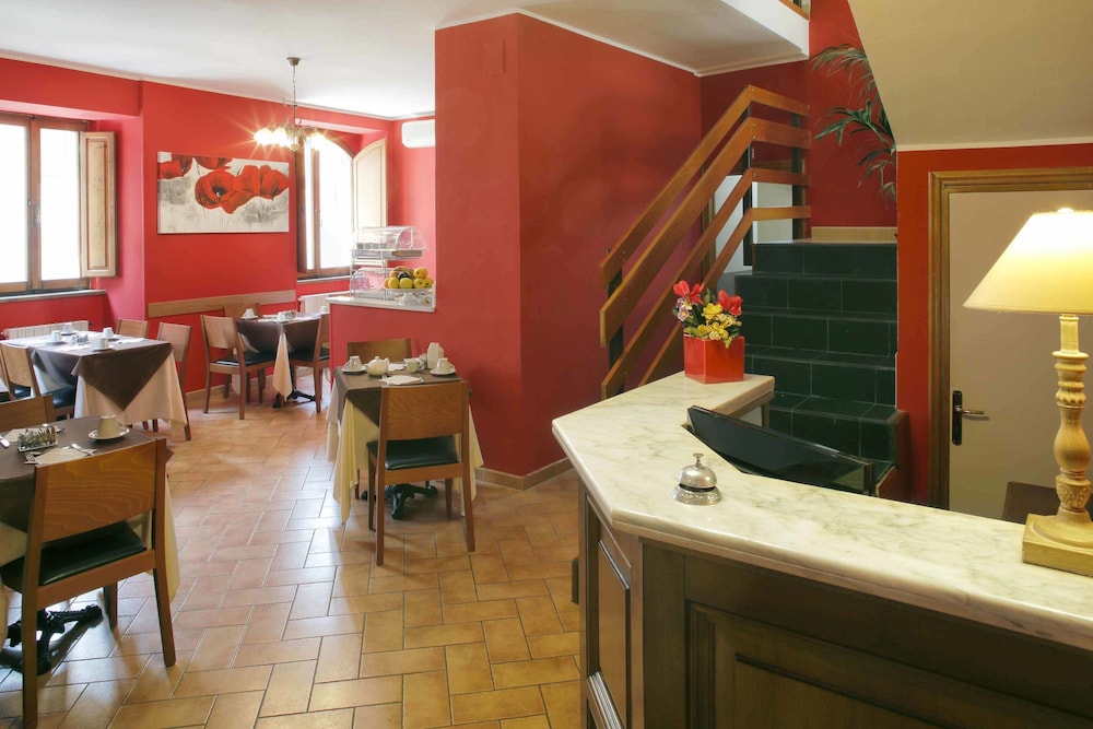 Properzio Hotel 17/25