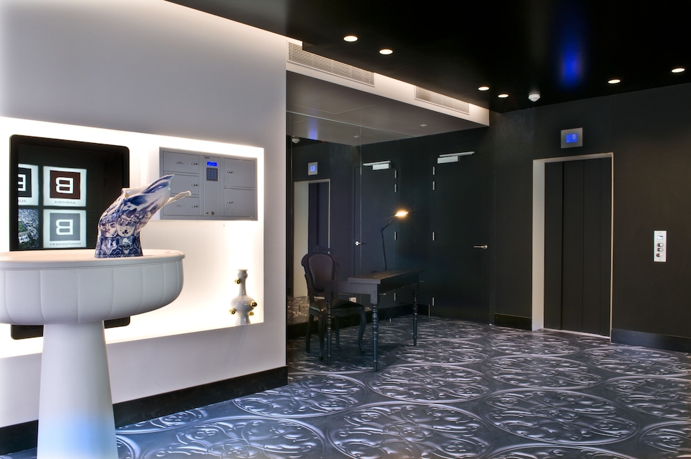 Lobby at B-Aparthotel Regent, BRUSSELS