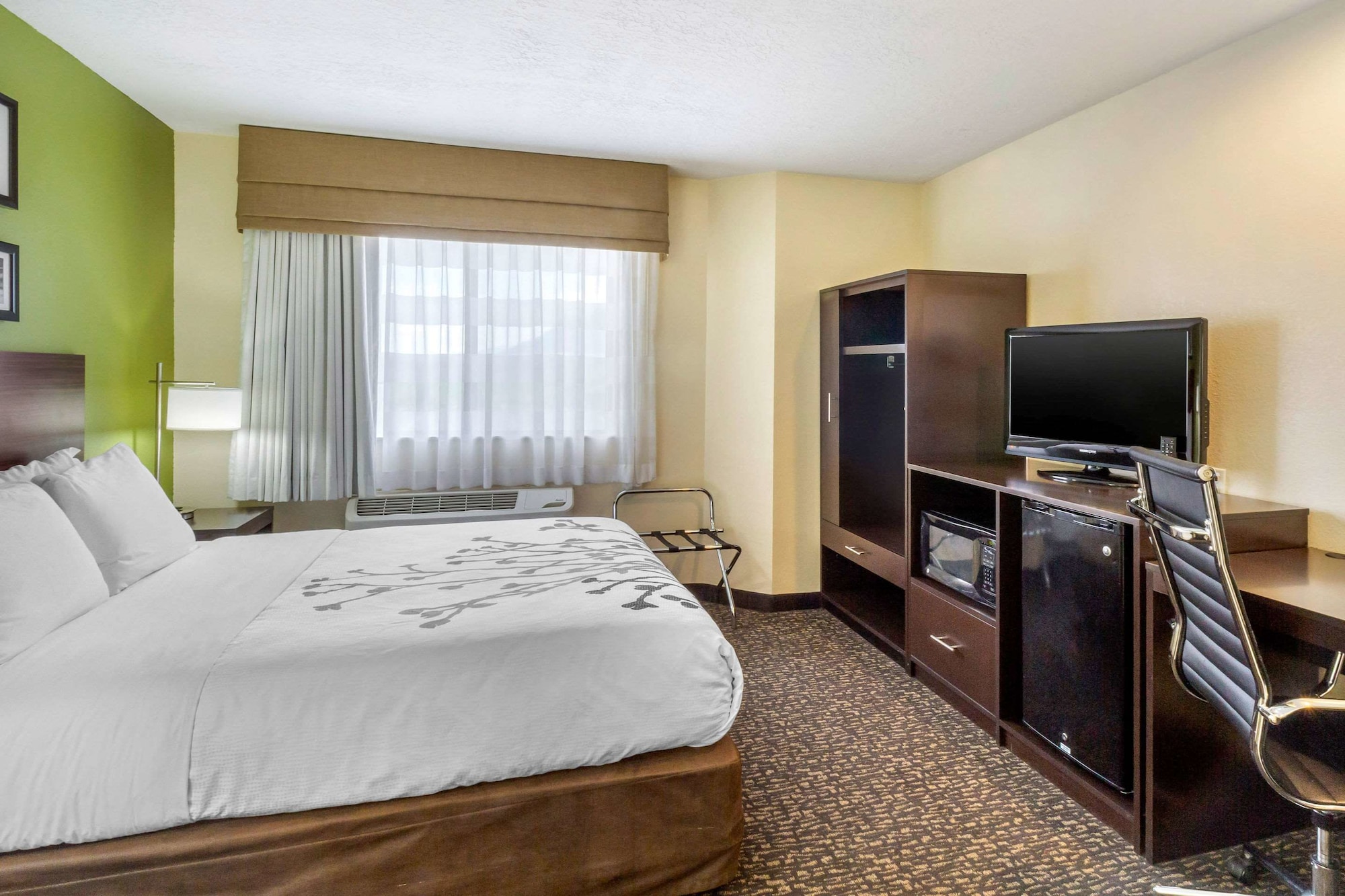 غرفة قياسية بسرير كوين، Sleep Inn Ogden near Event Center 2/3